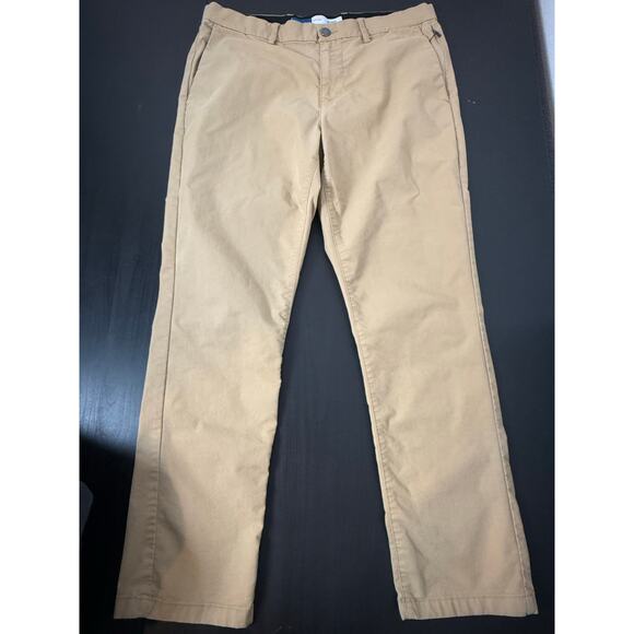 3 pairs of Men’s Old Navy 34x30 Ultimate Tech Slim - black, tan, and gray - Picture 3 of 8